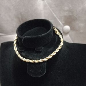 Elegant Gold-Toned Bracelet